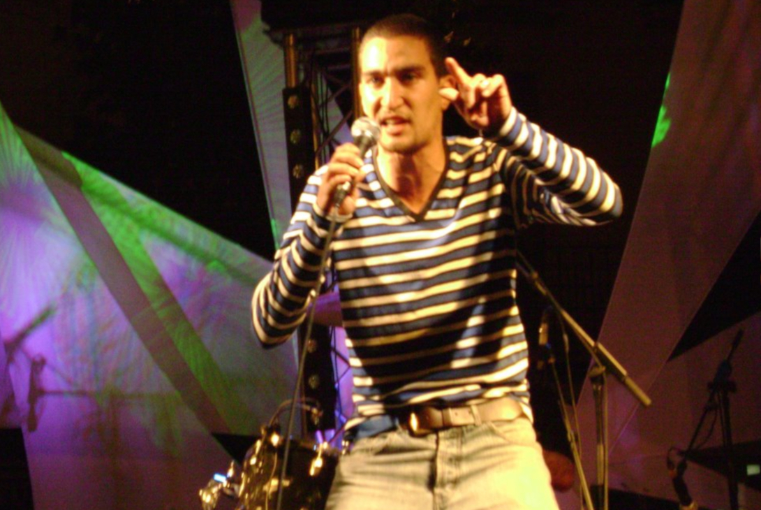 ili yes singing
